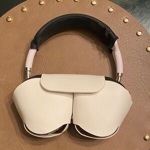 Apple Headphones - Silver